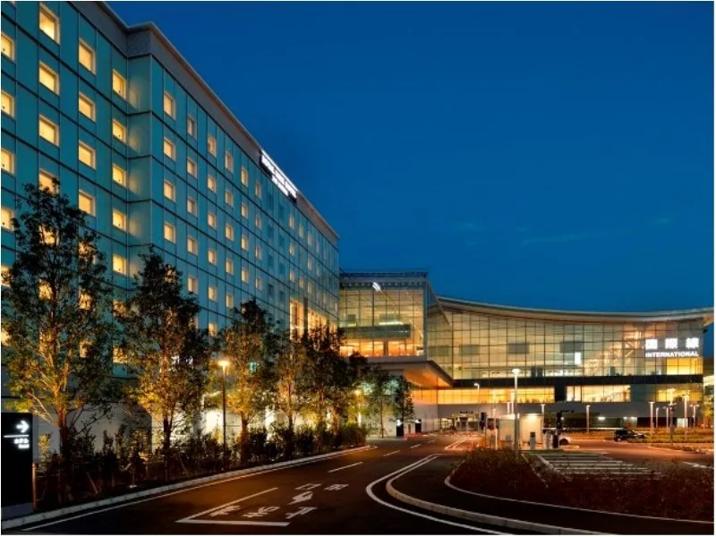 Abflughalle des internationalen Terminals am Flughafen Haneda