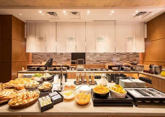 Frühstück im Karaksa Hotel Grande Shin-Osaka Tower
