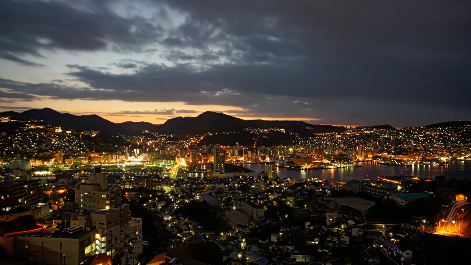 Nachtblick vom Inasayama in Nagasaki