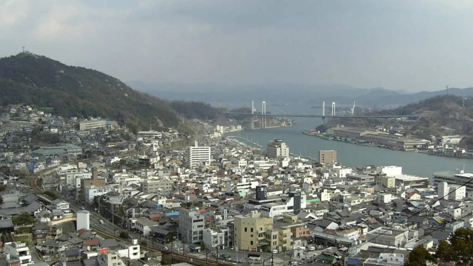Blick vom Senkoji auf Onomichi und die Seto-Inlandsee