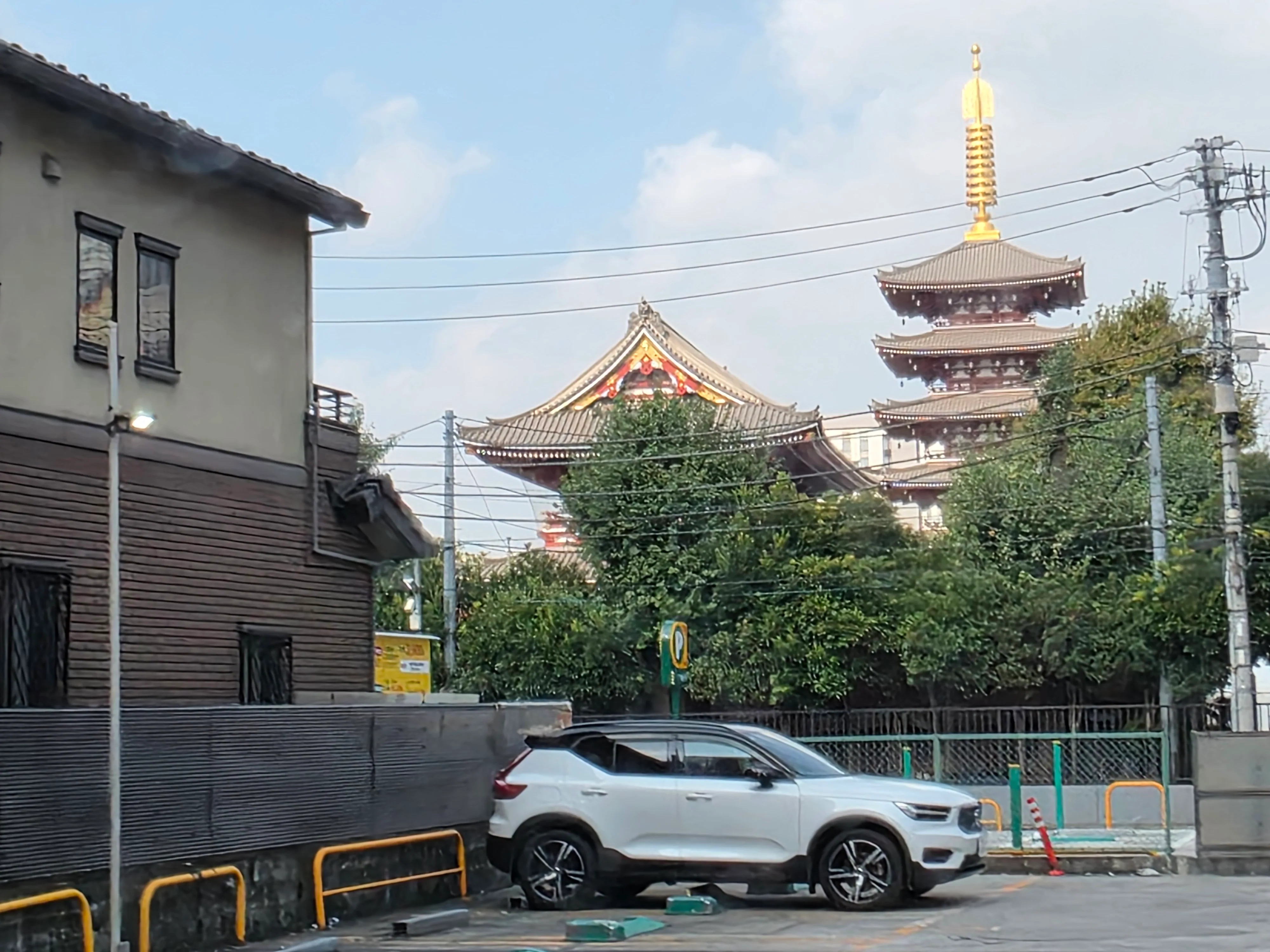 Senso-ji in Asakusa am frühen Morgen