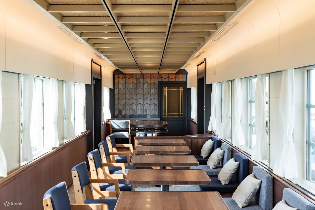 Innenraum von THE RAIL KITCHEN CHIKUGO