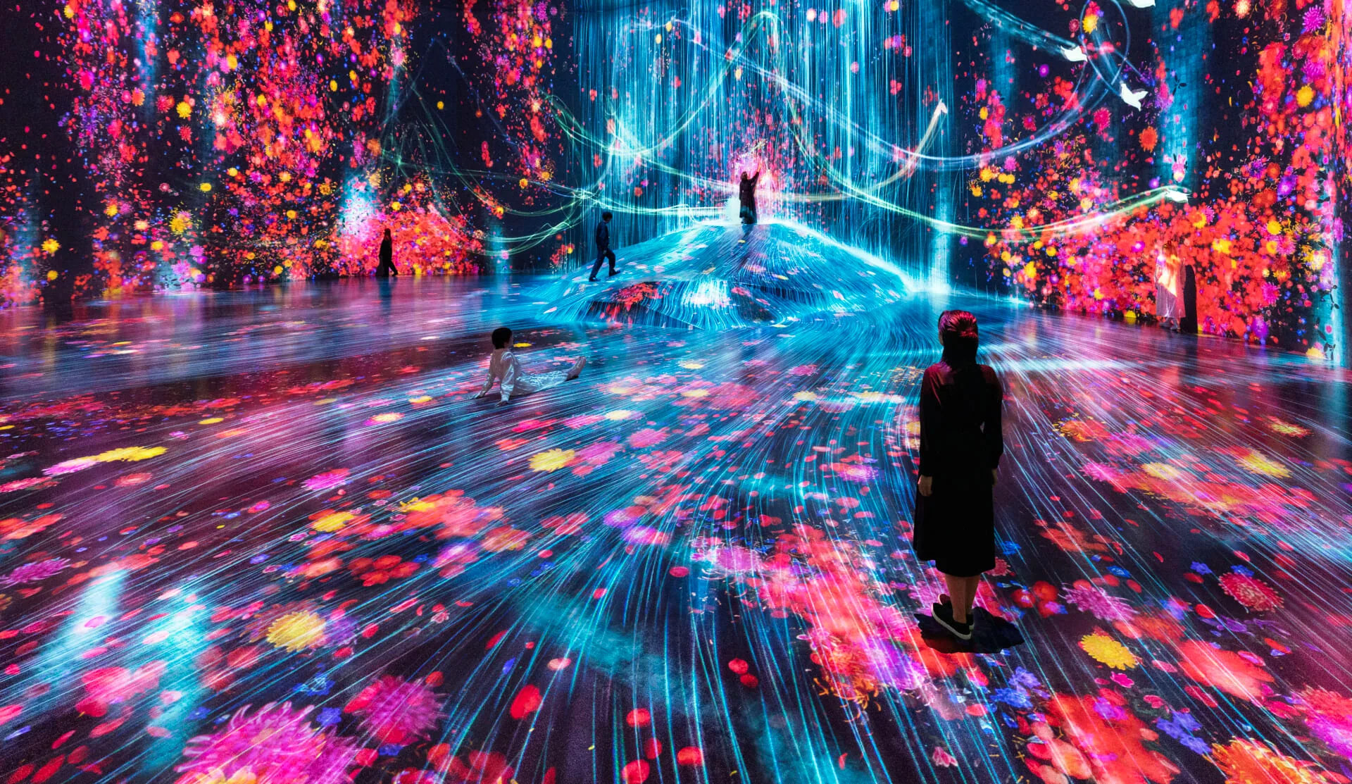Universe of Water Particles bei teamLab Borderless
