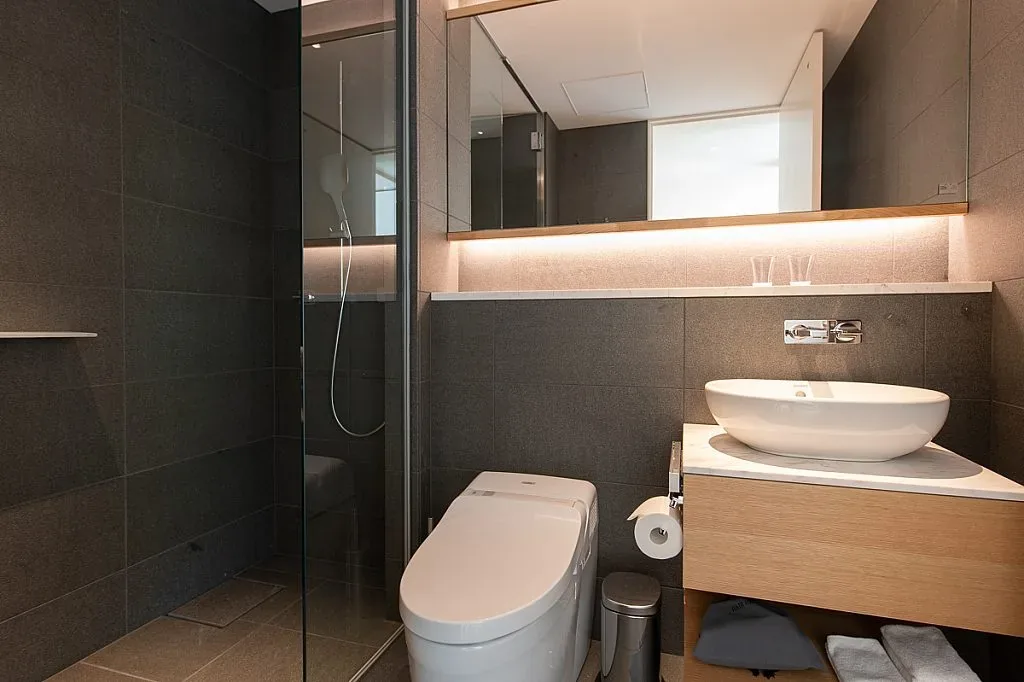 Bad einer Suite im Skye Niseko